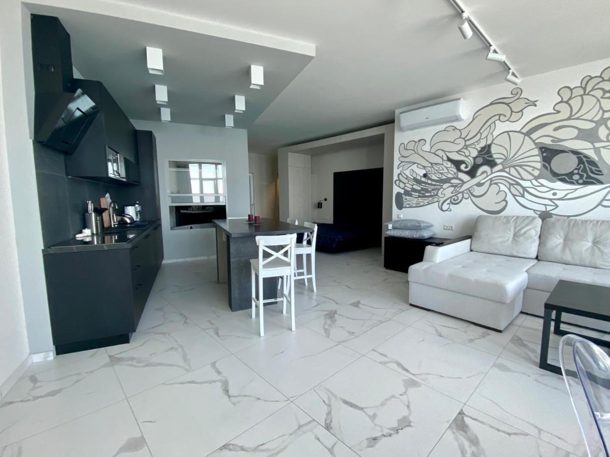 Magnit Apartments У Самого Моря Odessa Extérieur photo