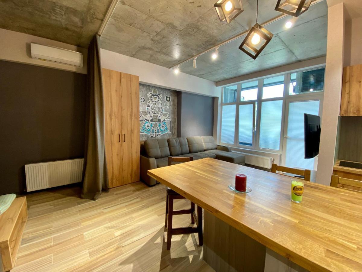 Magnit Apartments У Самого Моря Odessa Extérieur photo